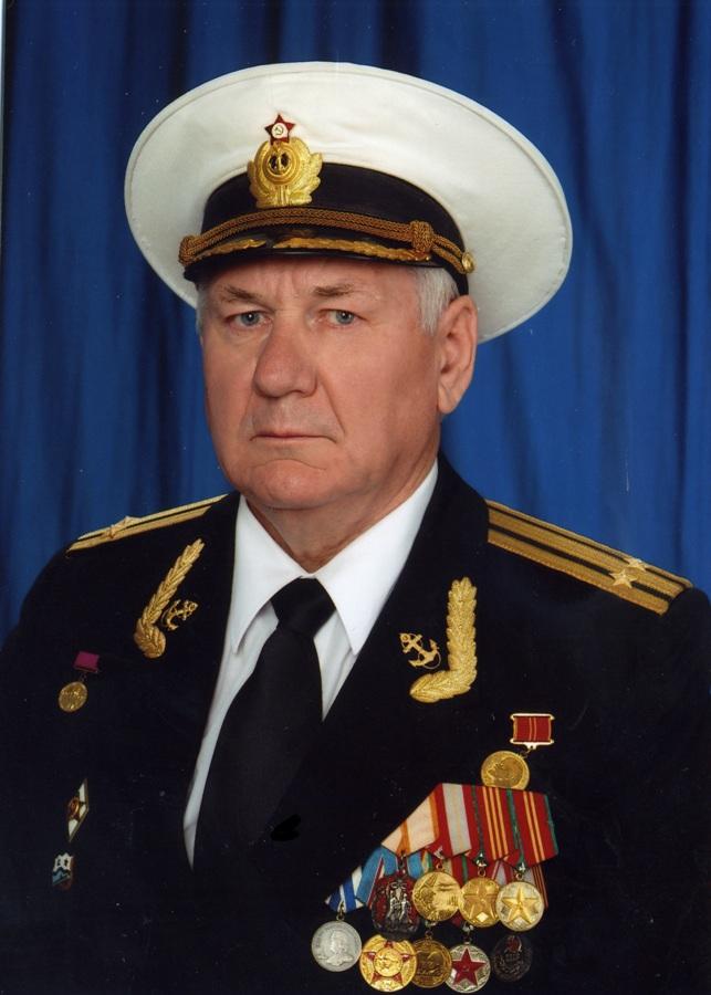 капитан 2 ранга ГУЗЕЕВ Михаил Васильевич