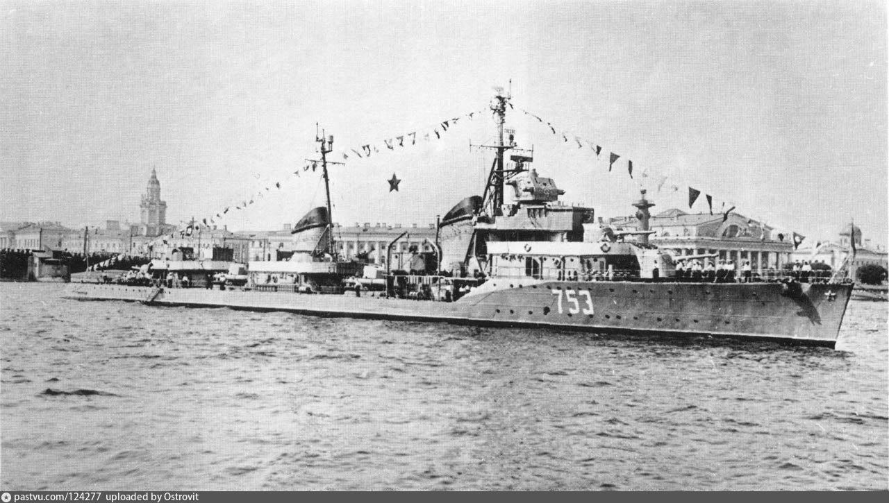 ЭМ "Вице-адмирал Дрозд" (пр. 7У)