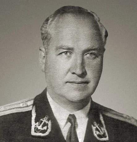 капитан 1 ранга ЗУБОВ Борис Николаевич