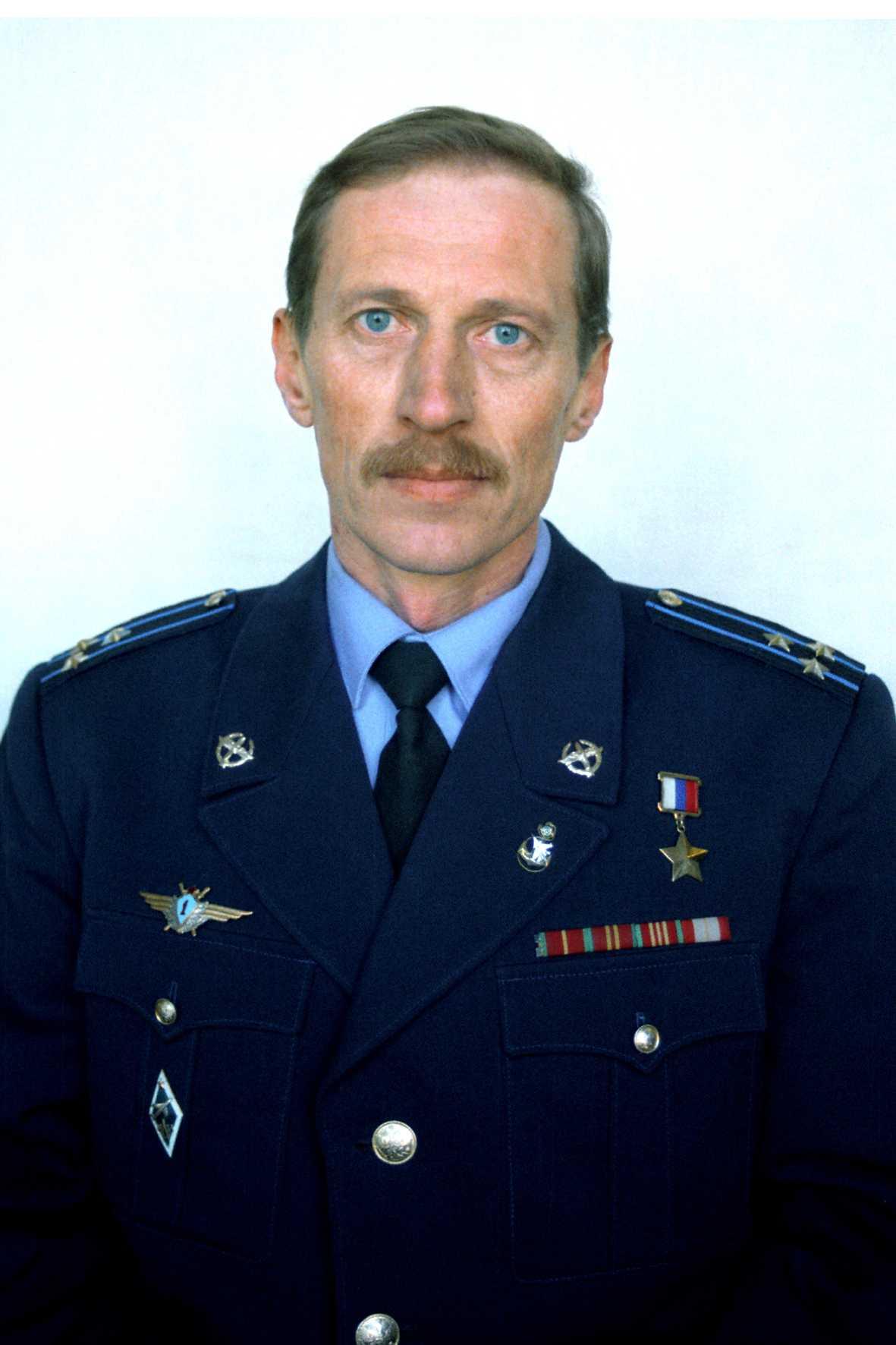 Герой России РАЕВСКИЙ Александр Михайлович