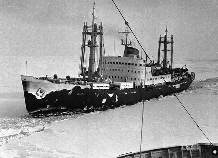 Дизель-электроход «Капитан Кондратьев»